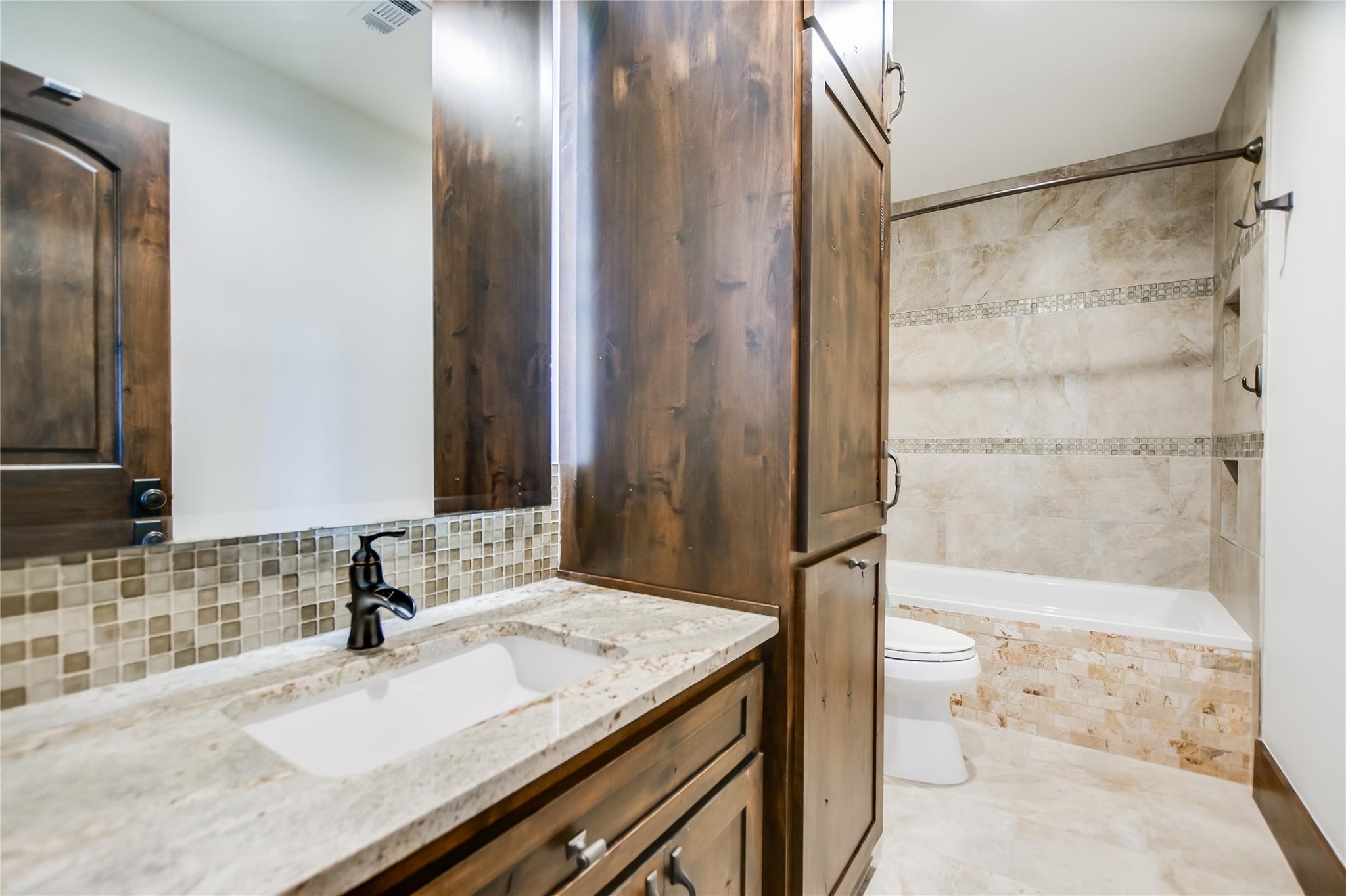 104 The Hills Lane Horseshoe Bay TX 78657