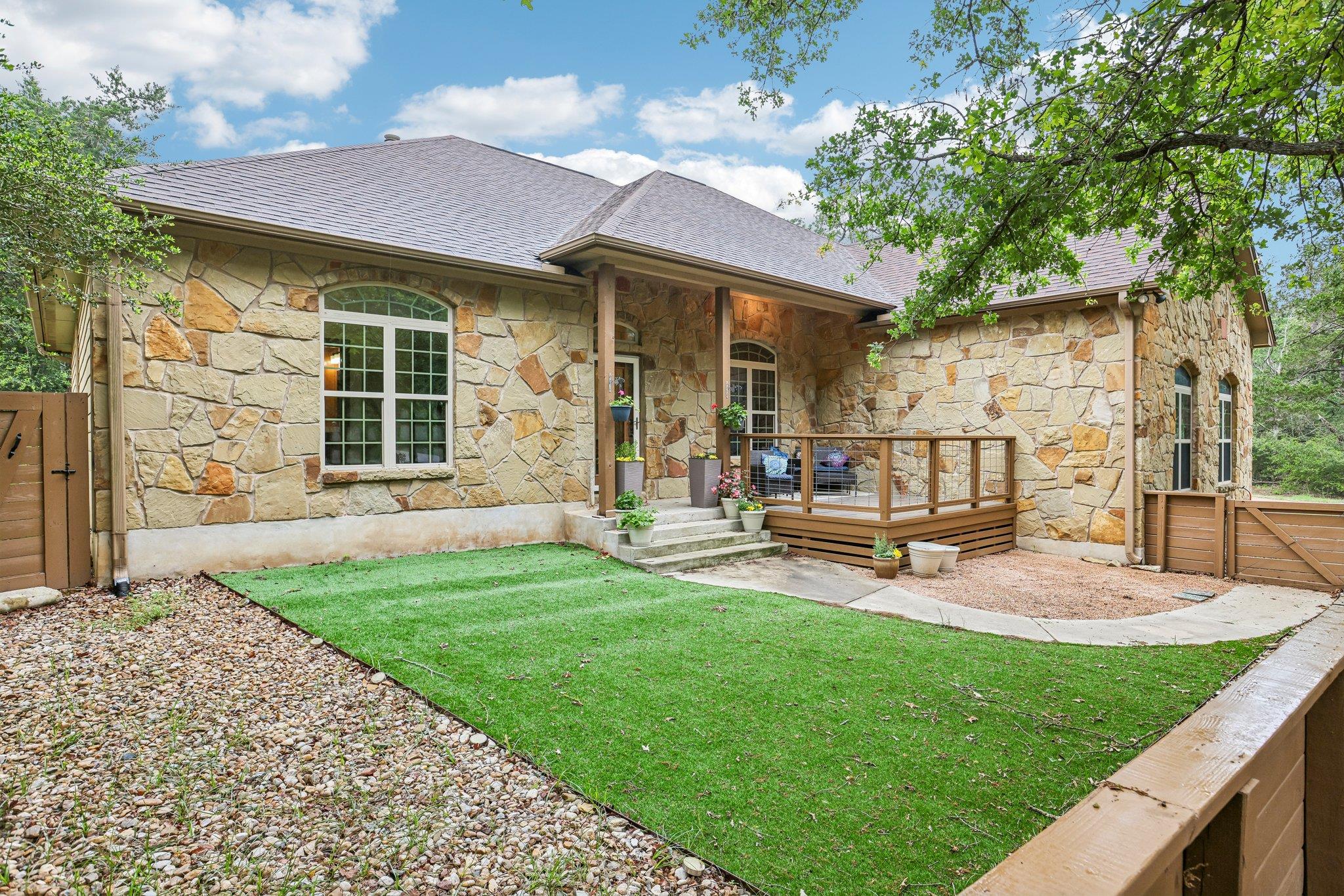 267 Corral Road Smithville TX 78957