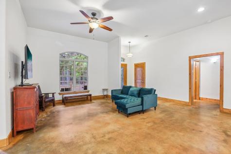 267 Corral Road Smithville TX 78957