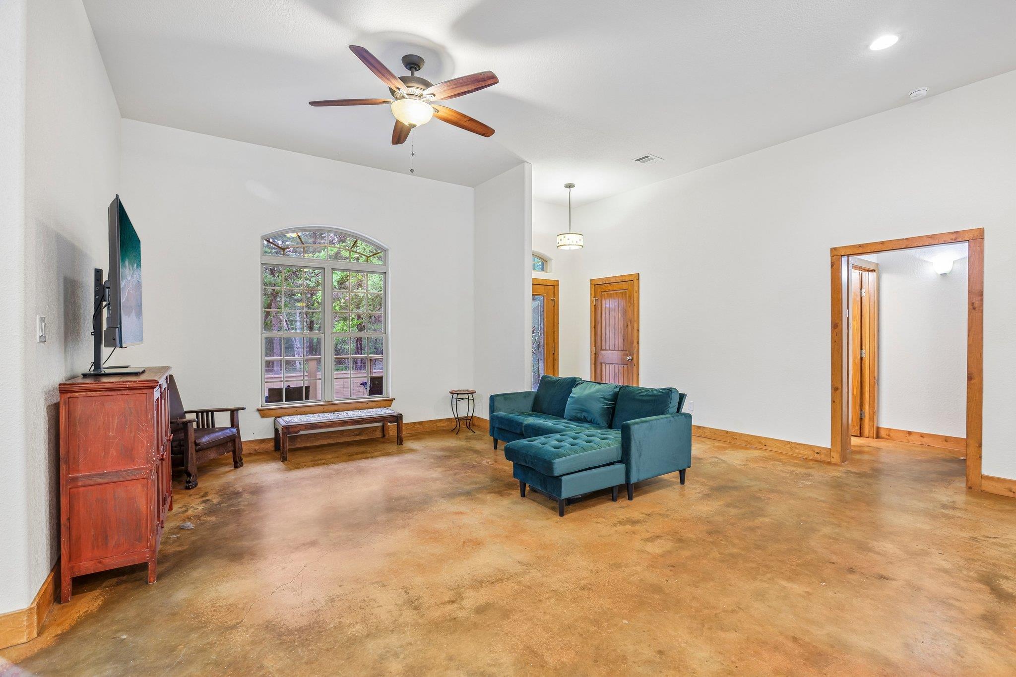 267 Corral Road Smithville TX 78957