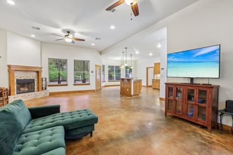 267 Corral Road Smithville TX 78957