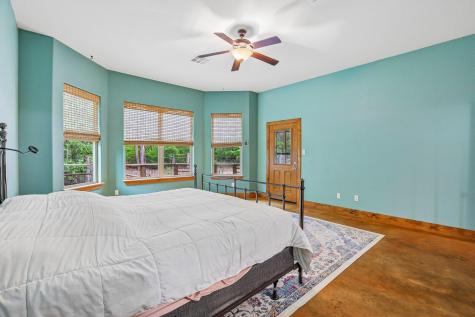 267 Corral Road Smithville TX 78957