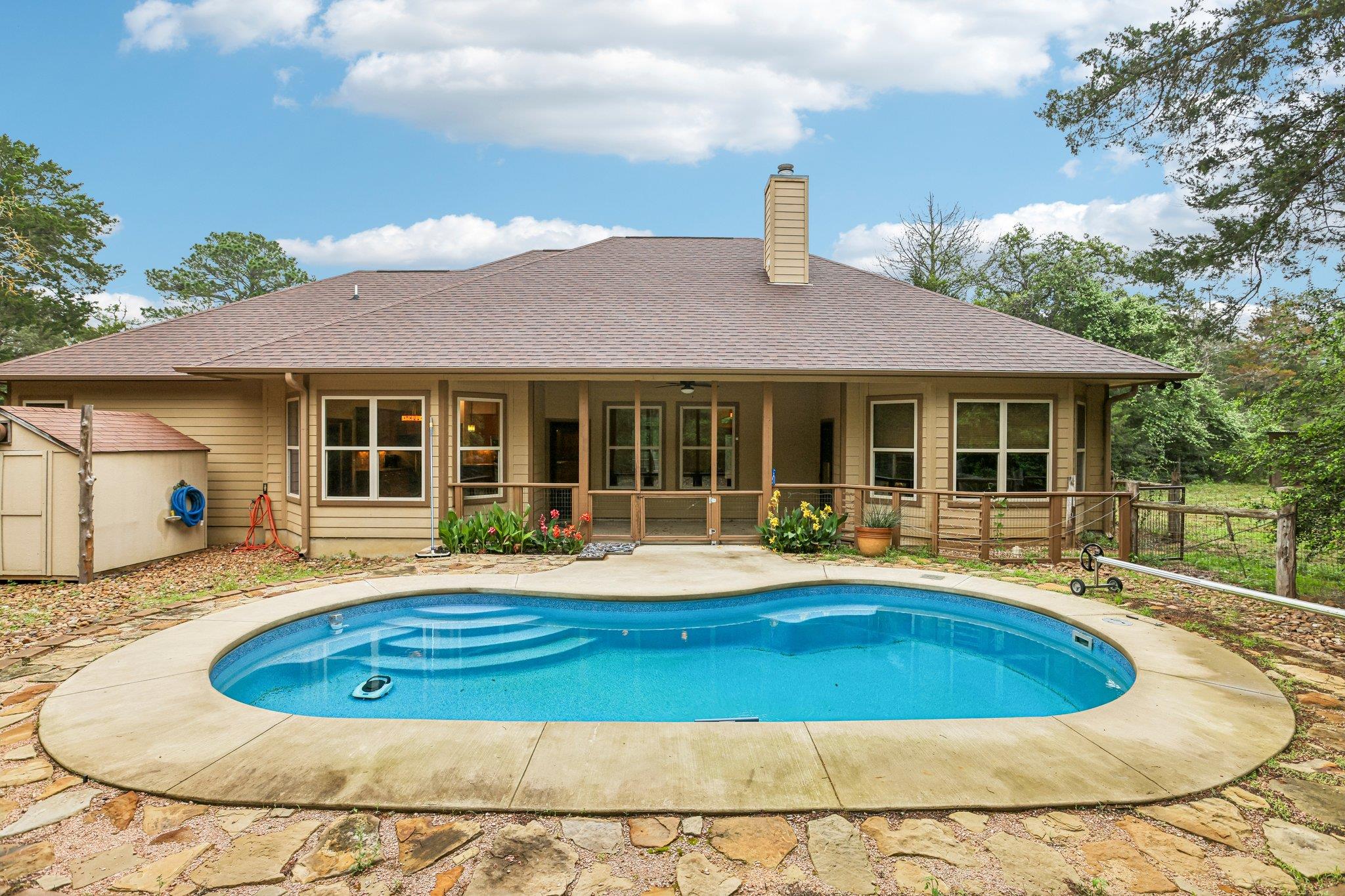 267 Corral Road Smithville TX 78957