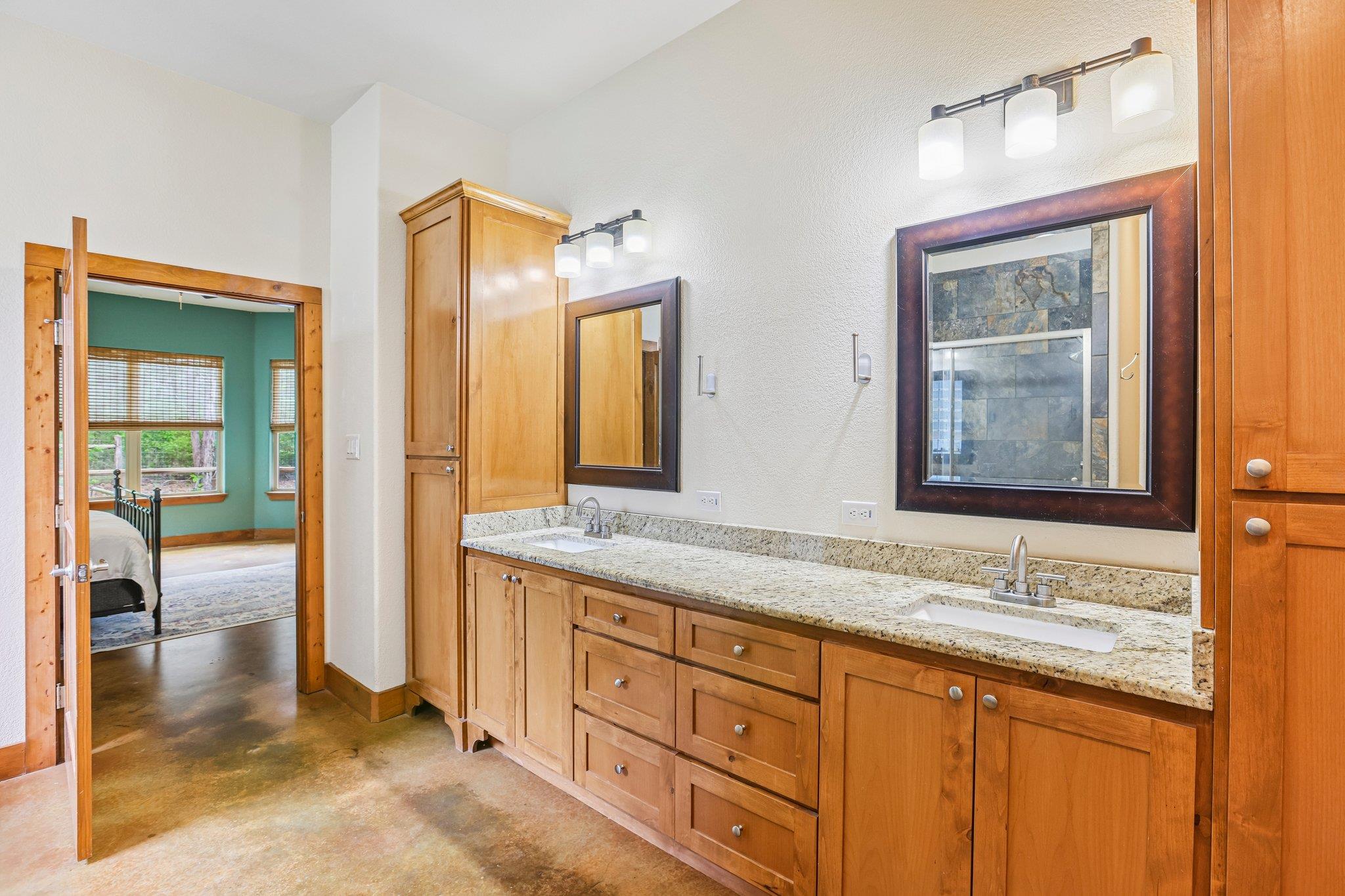 267 Corral Road Smithville TX 78957