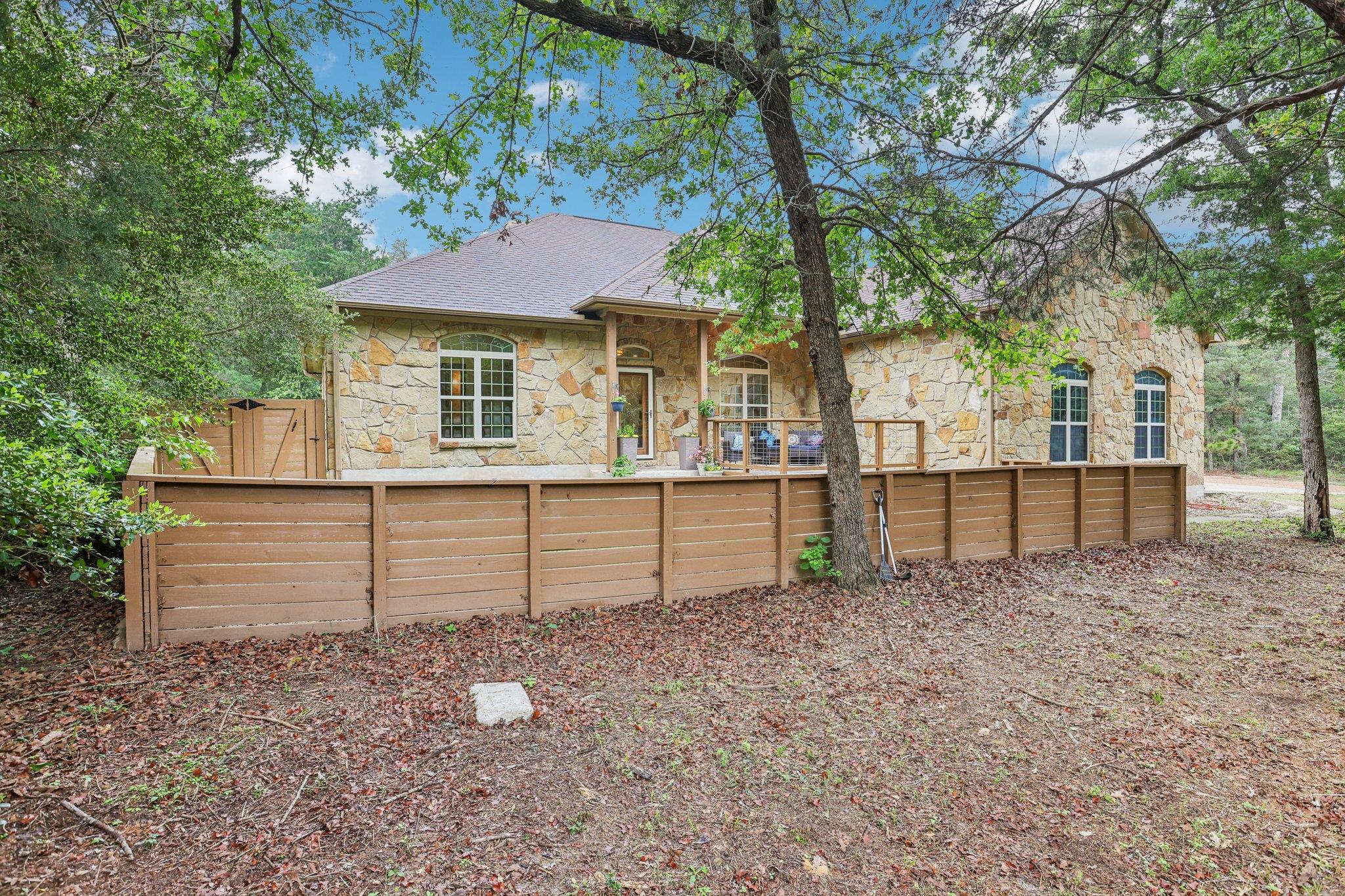 267 Corral Road Smithville TX 78957
