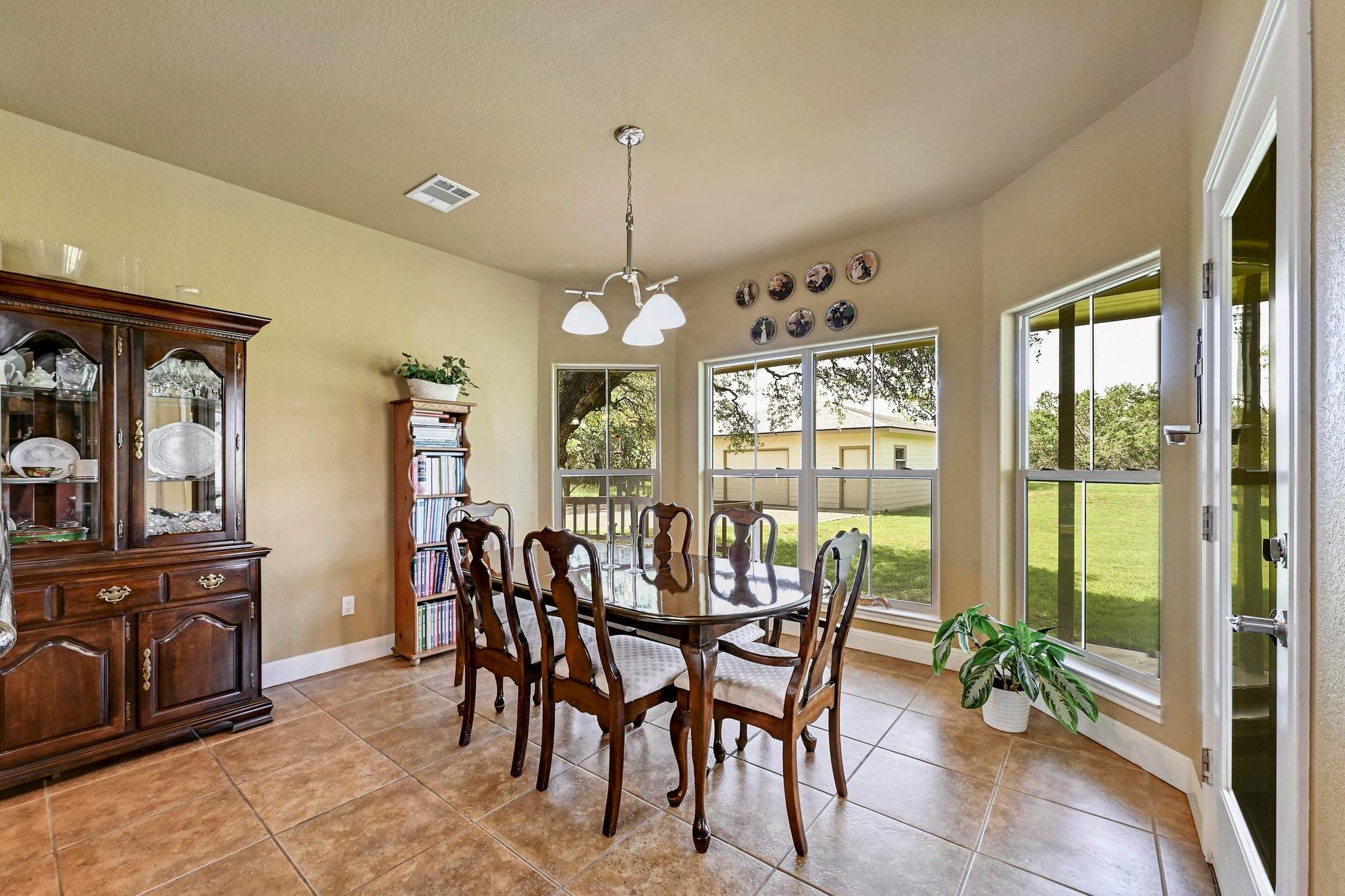 217 Circle Oaks Drive Burnet TX 78611