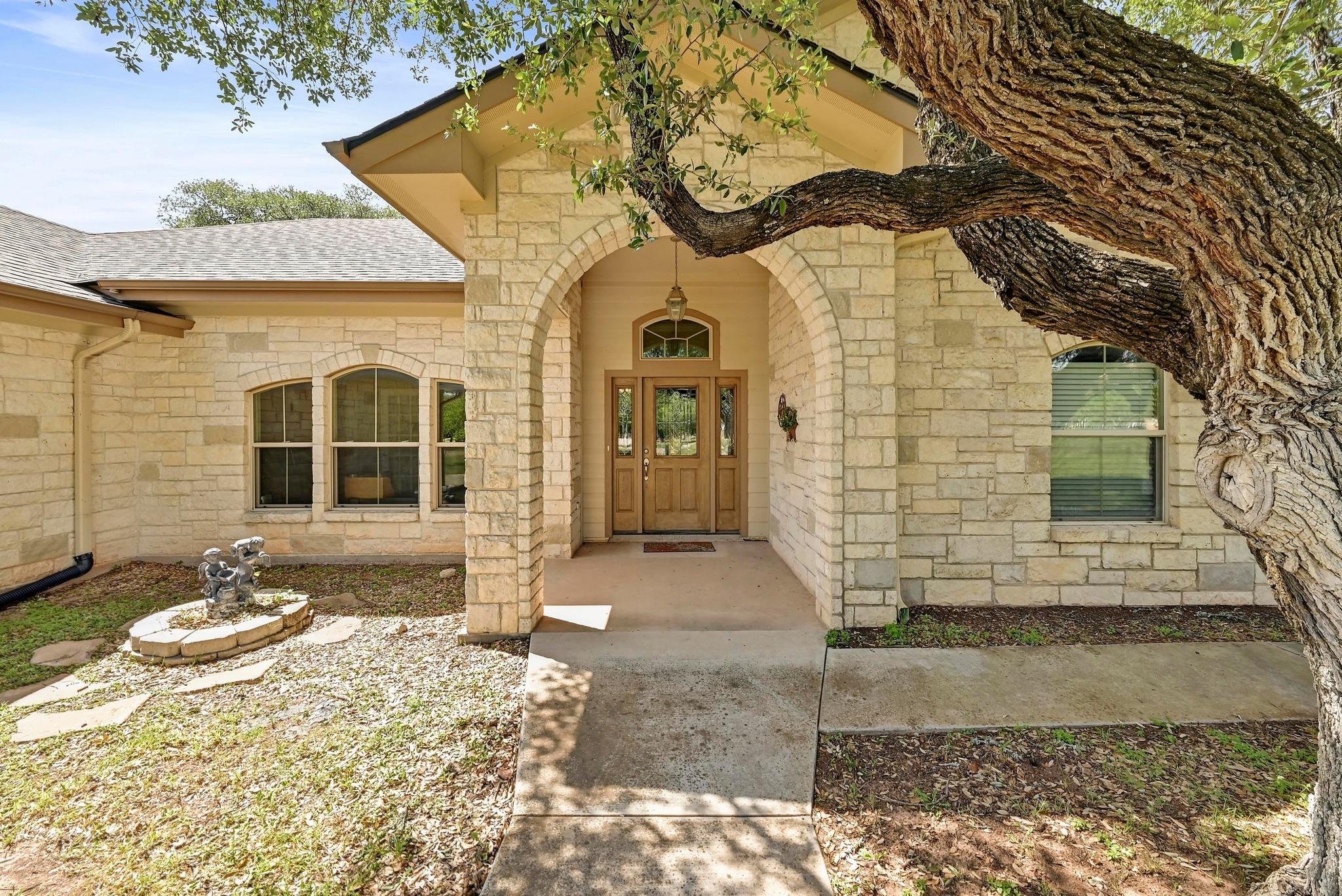 217 Circle Oaks Drive Burnet TX 78611