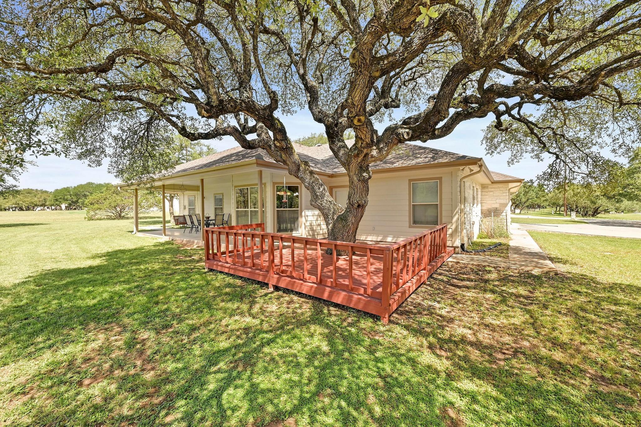 217 Circle Oaks Drive Burnet TX 78611