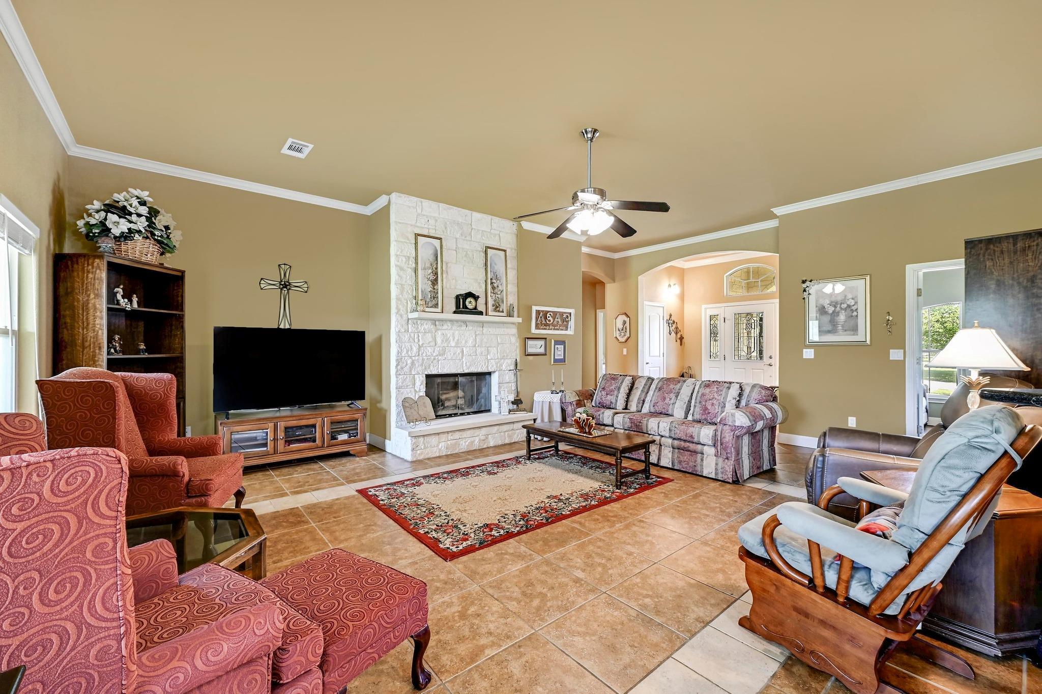 217 Circle Oaks Drive Burnet TX 78611