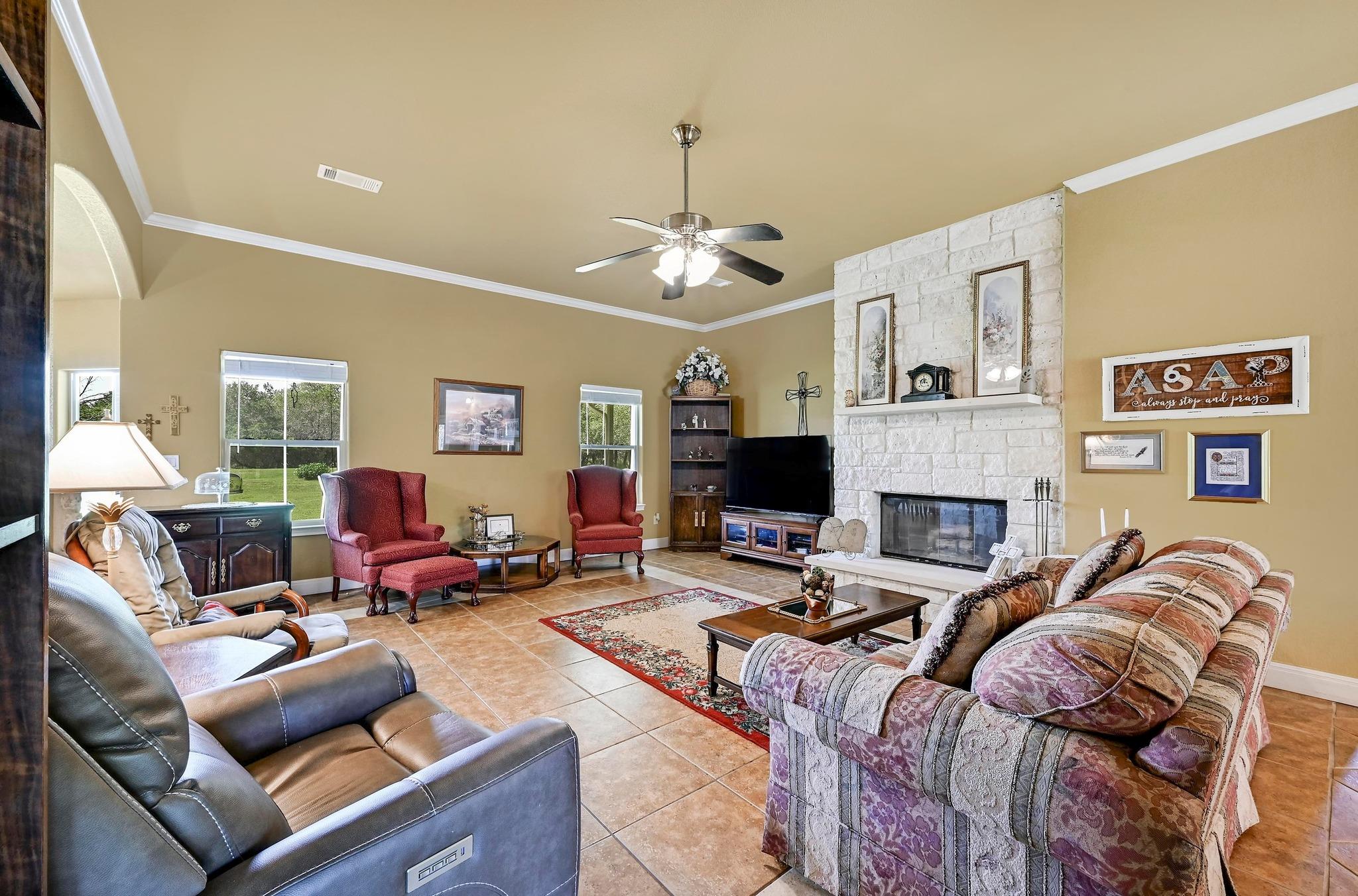 217 Circle Oaks Drive Burnet TX 78611