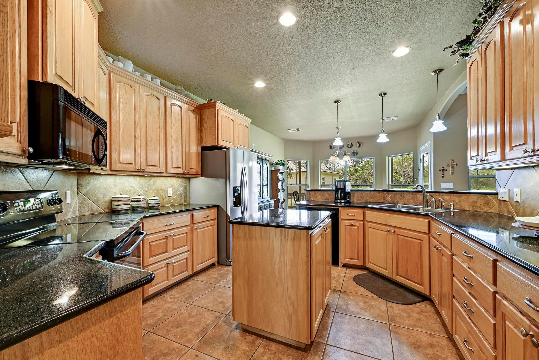 217 Circle Oaks Drive Burnet TX 78611