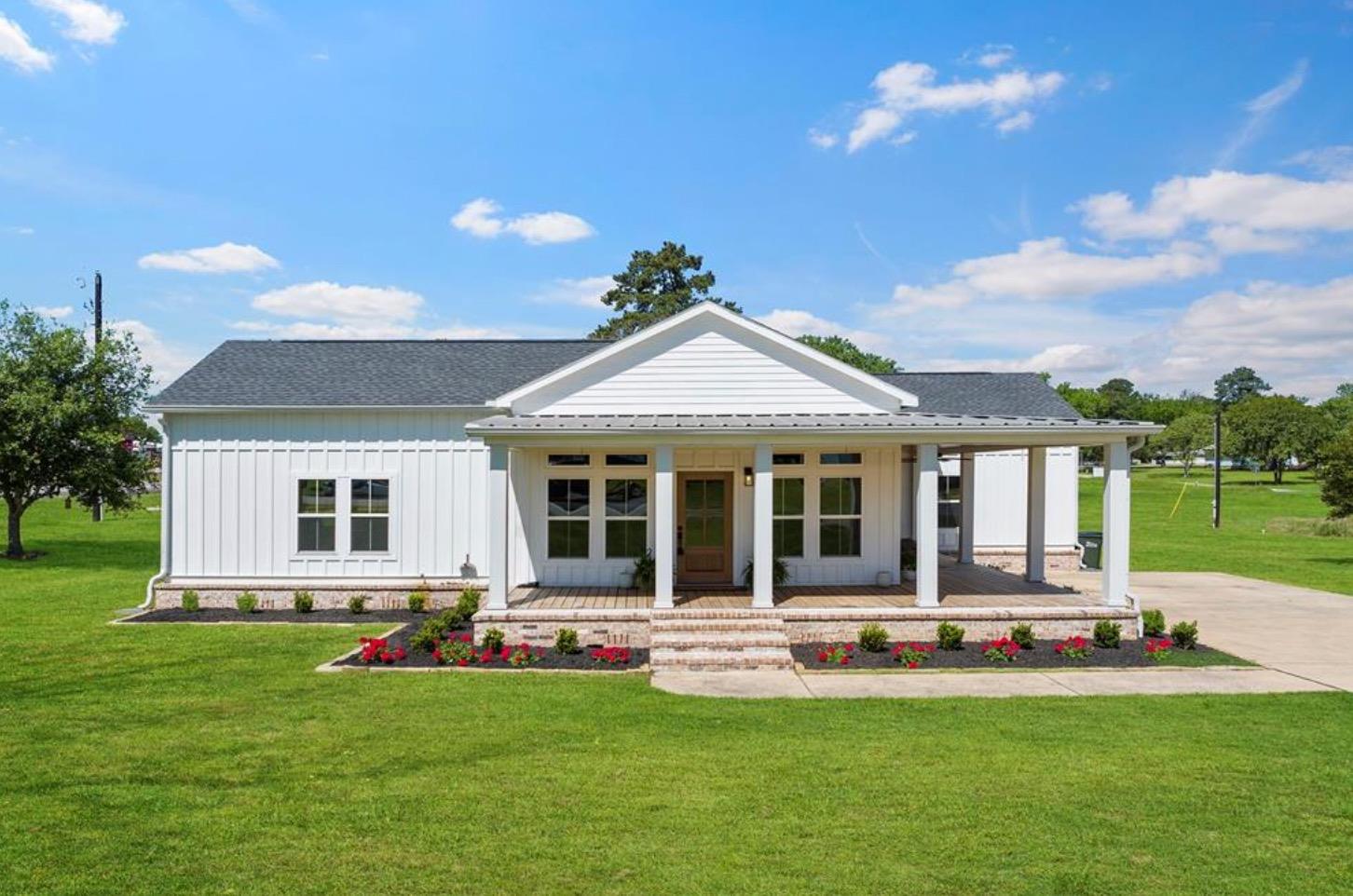 539 Elm Street New Ulm TX 78950