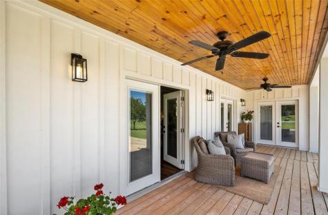 539 Elm Street New Ulm TX 78950