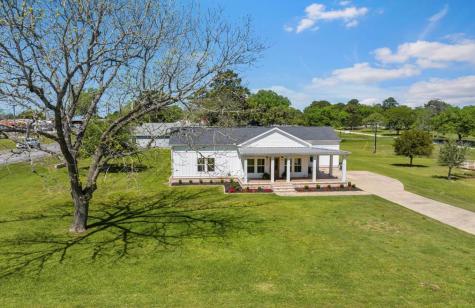 539 Elm Street New Ulm TX 78950
