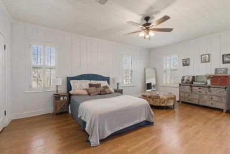 1543 W Clark Street Bartlett TX 76511