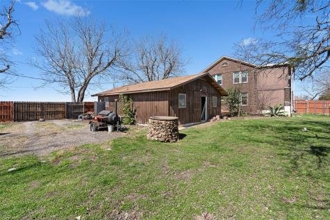 1543 W Clark Street Bartlett TX 76511