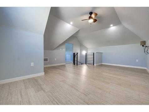 1110 3/4 Fiesta Street Austin TX 78702