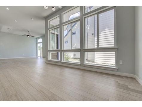 1110 3/4 Fiesta Street Austin TX 78702