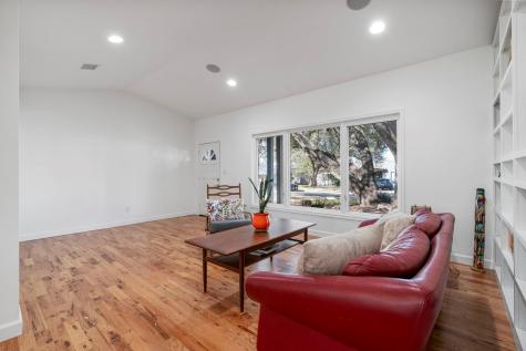 6003 Woodview Avenue Austin TX 78757
