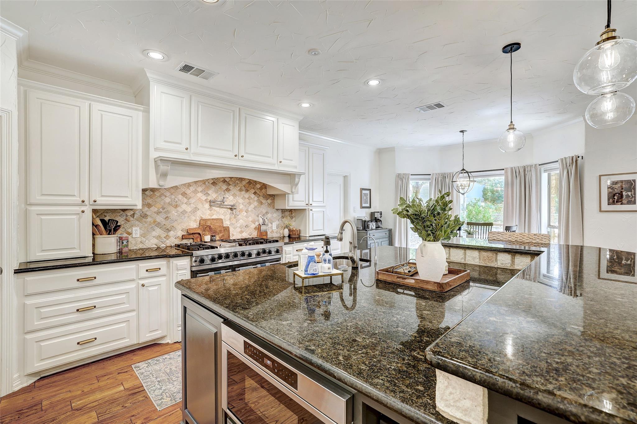 111 Roberts Circle Georgetown TX 78633