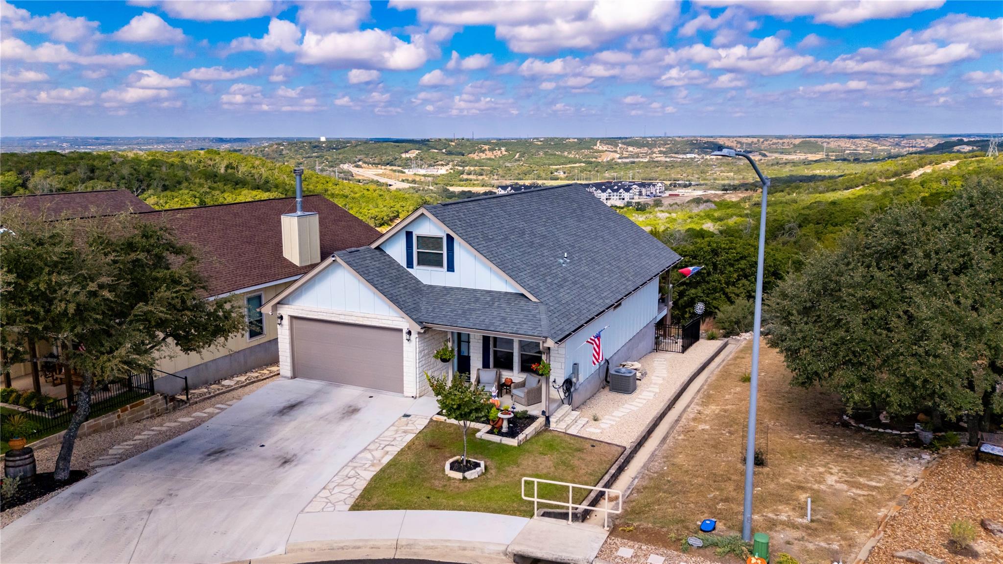 1057 Roanoke Lane Kerrville TX 78028