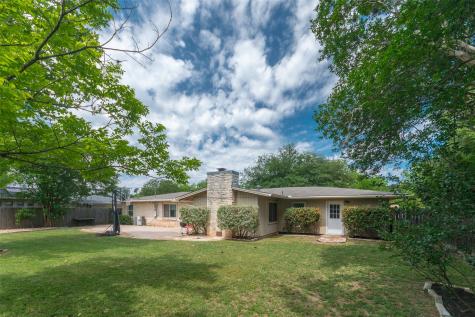 4507 Pack Saddle Pass Austin TX 78745