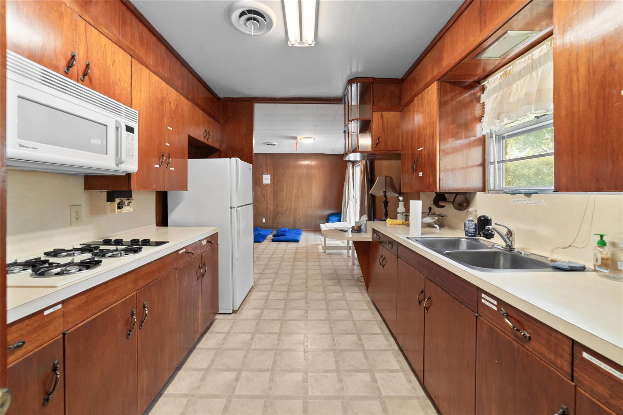 1105 E Applegate Drive Austin TX 78753