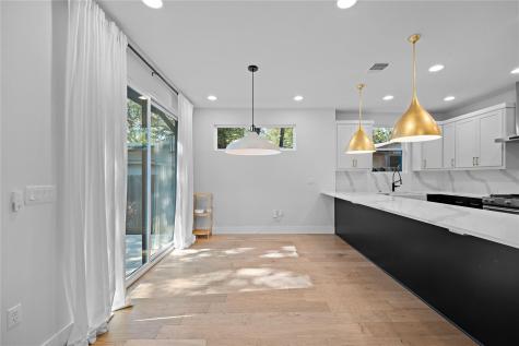 2211 Santa Rosa Street Austin TX 78702