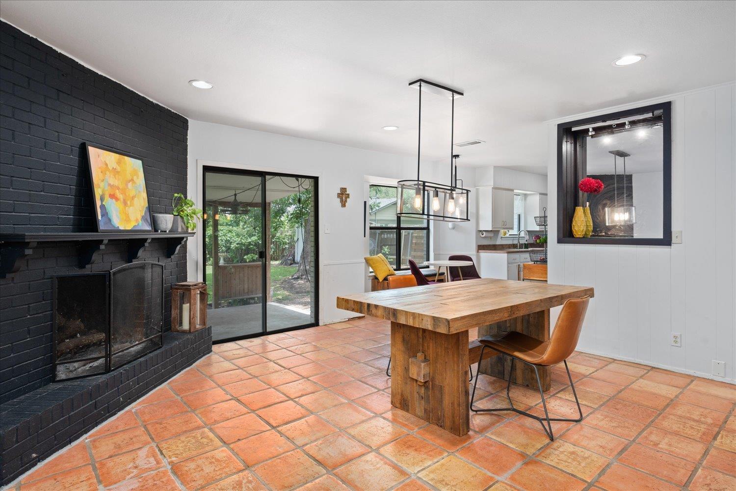 8102 Shadowood Drive Austin TX 78757