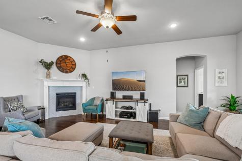 2805 Mossy Springs Drive Leander TX 78641