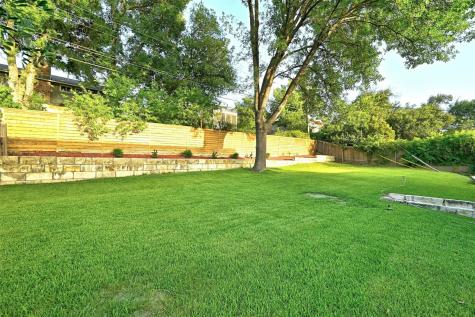 6113 Reicher Drive Austin TX 78723