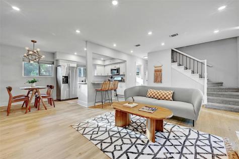 6113 Reicher Drive Austin TX 78723
