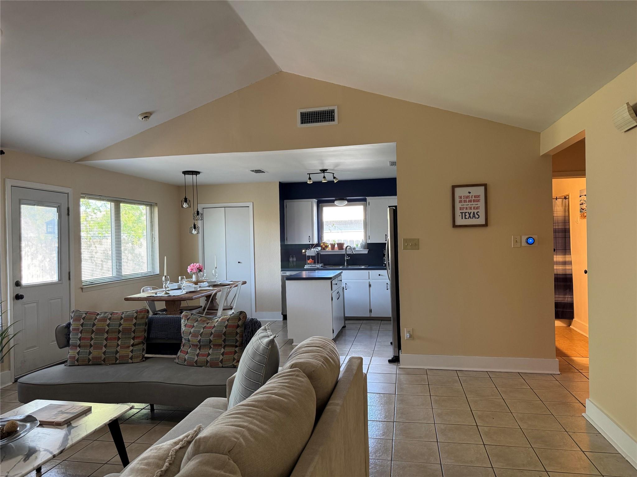 102 Skyloop Drive Austin TX 78745