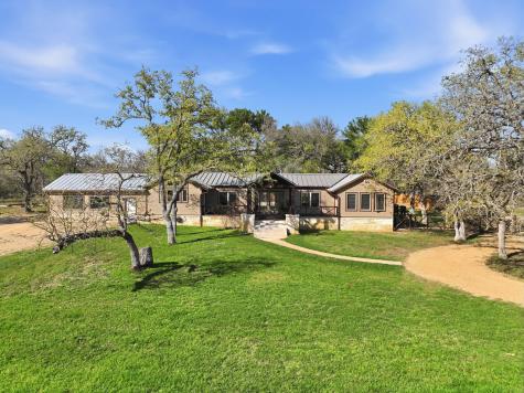 18335 Fm 86 Red Rock TX 78662