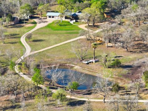18335 Fm 86 Red Rock TX 78662