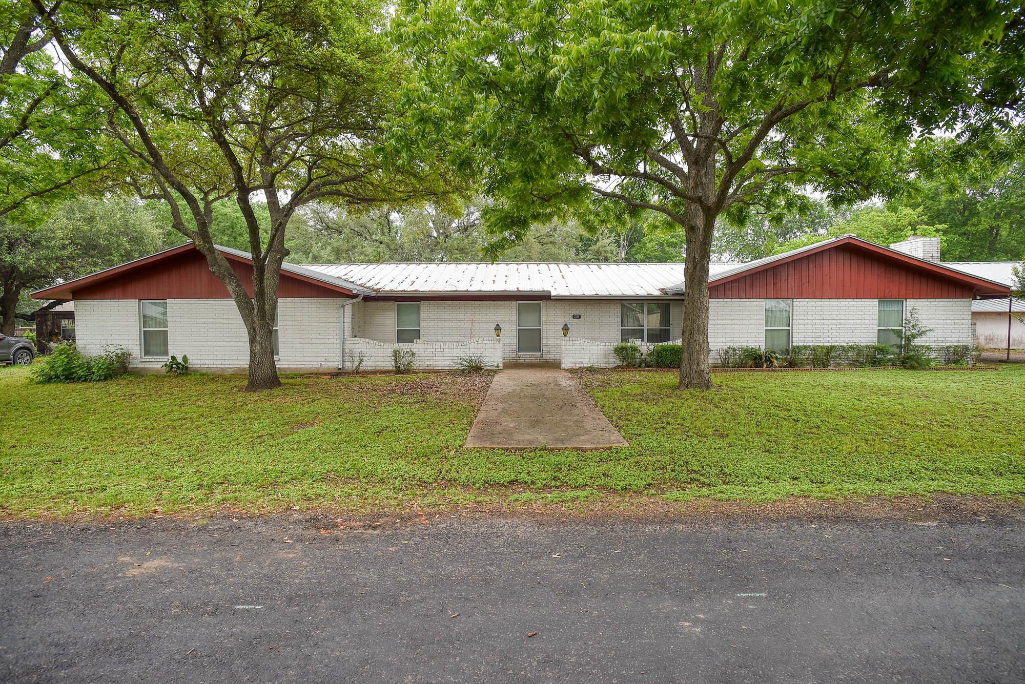 204 Maynard Street Bastrop TX 78602