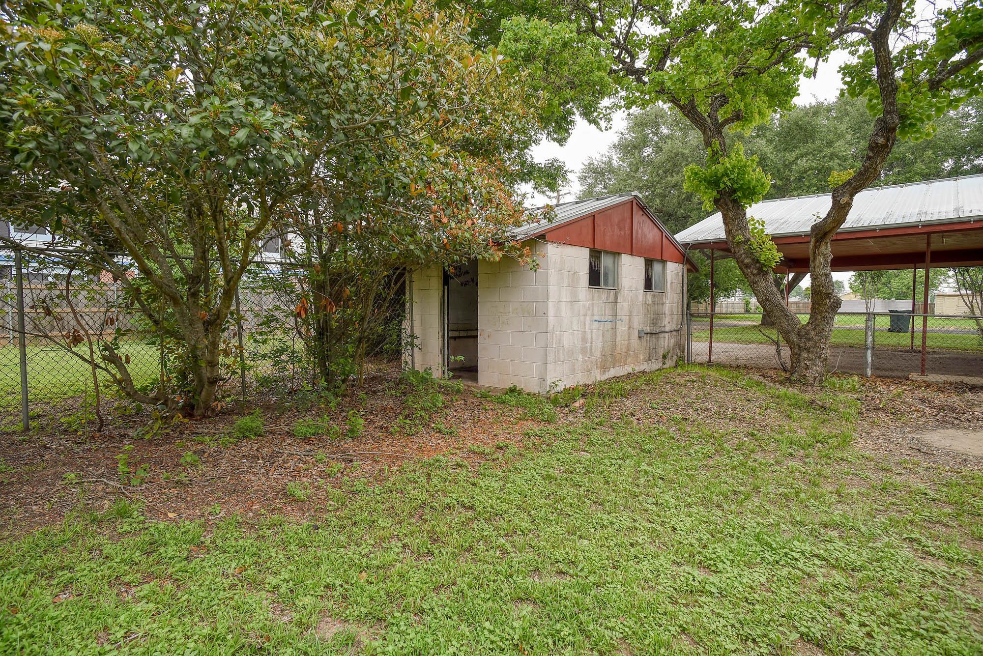 204 Maynard Street Bastrop TX 78602