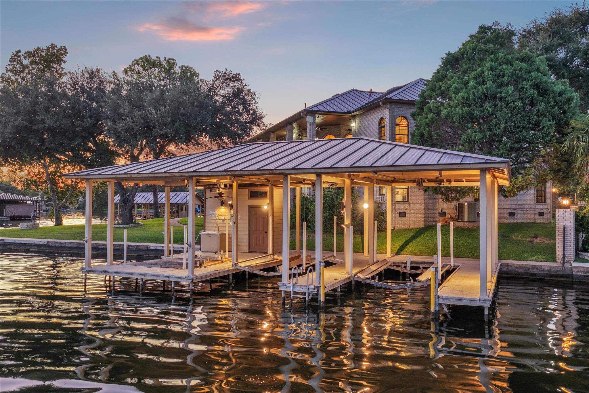 2240 Fred Woods Drive Kingsland TX 78639