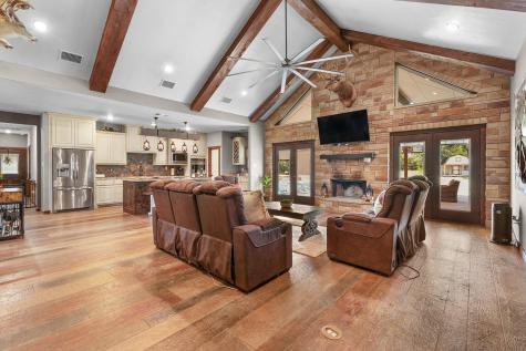 6757 County Road 3010 Lampasas TX 76550