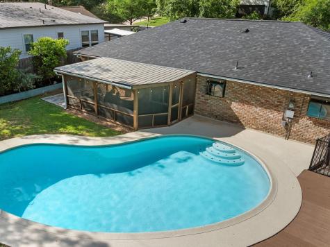 2406 Elmglen Drive Austin TX 78704