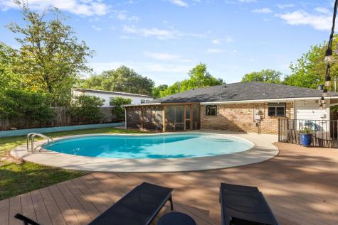 2406 Elmglen Drive Austin TX 78704