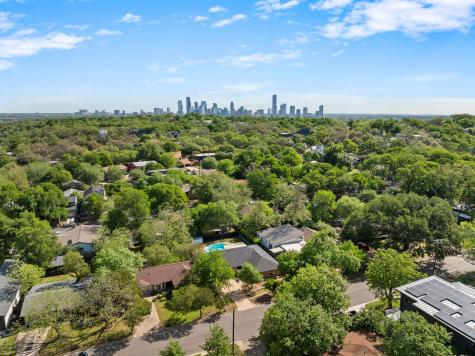 2406 Elmglen Drive Austin TX 78704