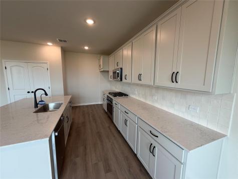 137 Clover Bend Liberty Hill TX 78642