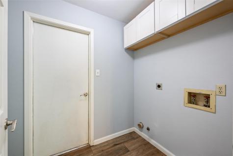 4306 Oak Creek Drive Austin TX 78727