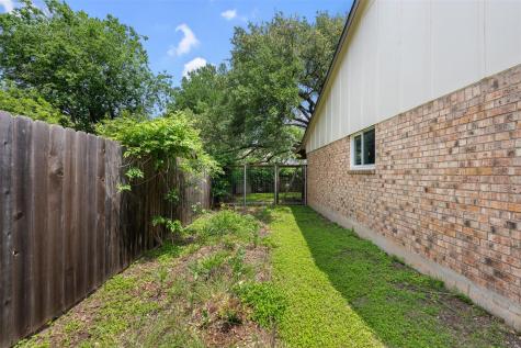 4306 Oak Creek Drive Austin TX 78727