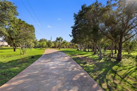 23617 Indian Divide Cove Spicewood TX 78669