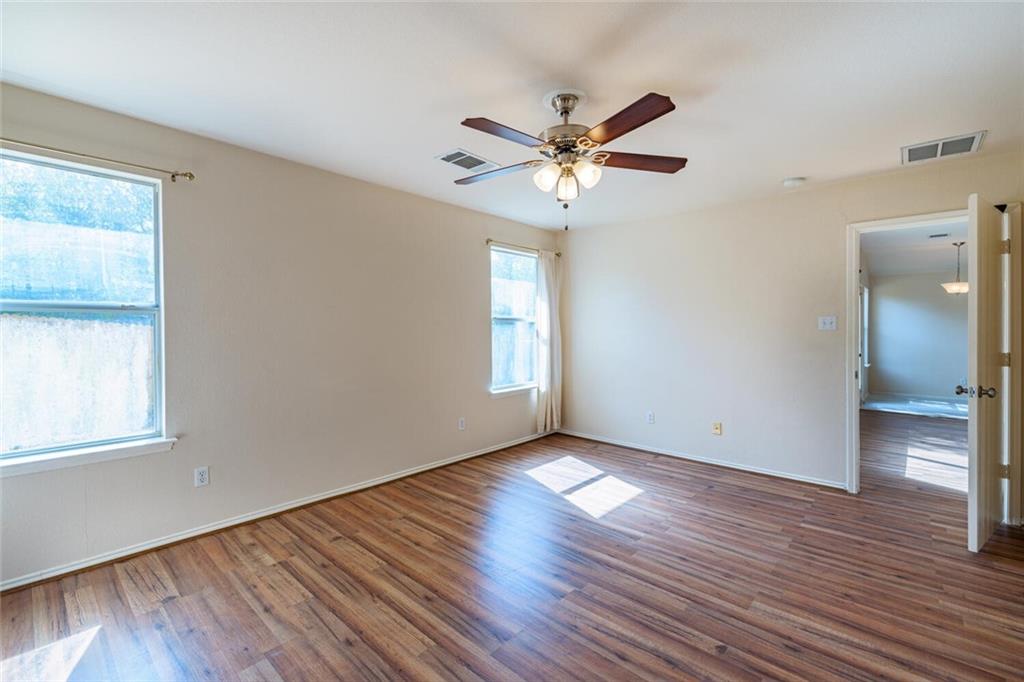 103 Oriole Cove Cedar Creek TX 78612