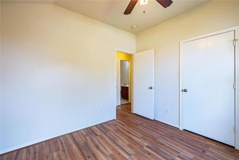 103 Oriole Cove Cedar Creek TX 78612