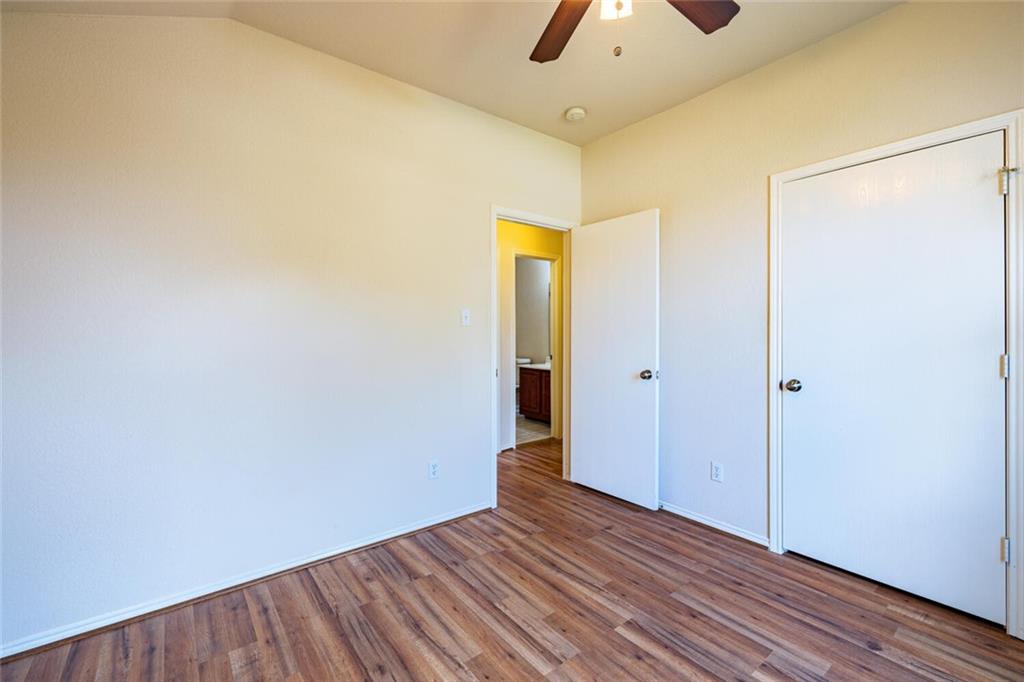 103 Oriole Cove Cedar Creek TX 78612