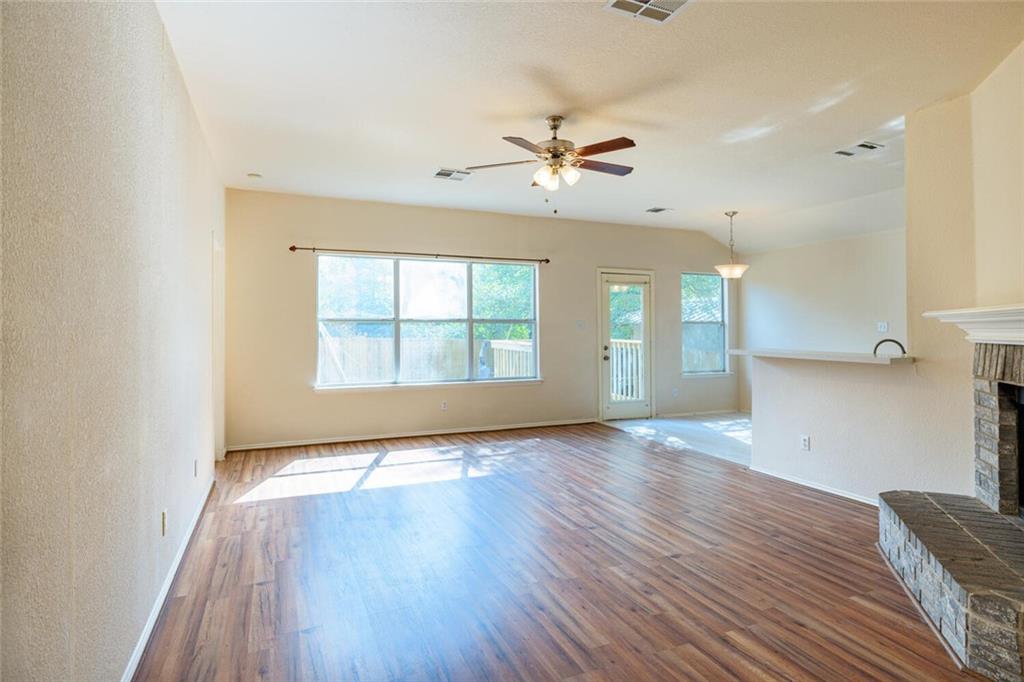 103 Oriole Cove Cedar Creek TX 78612